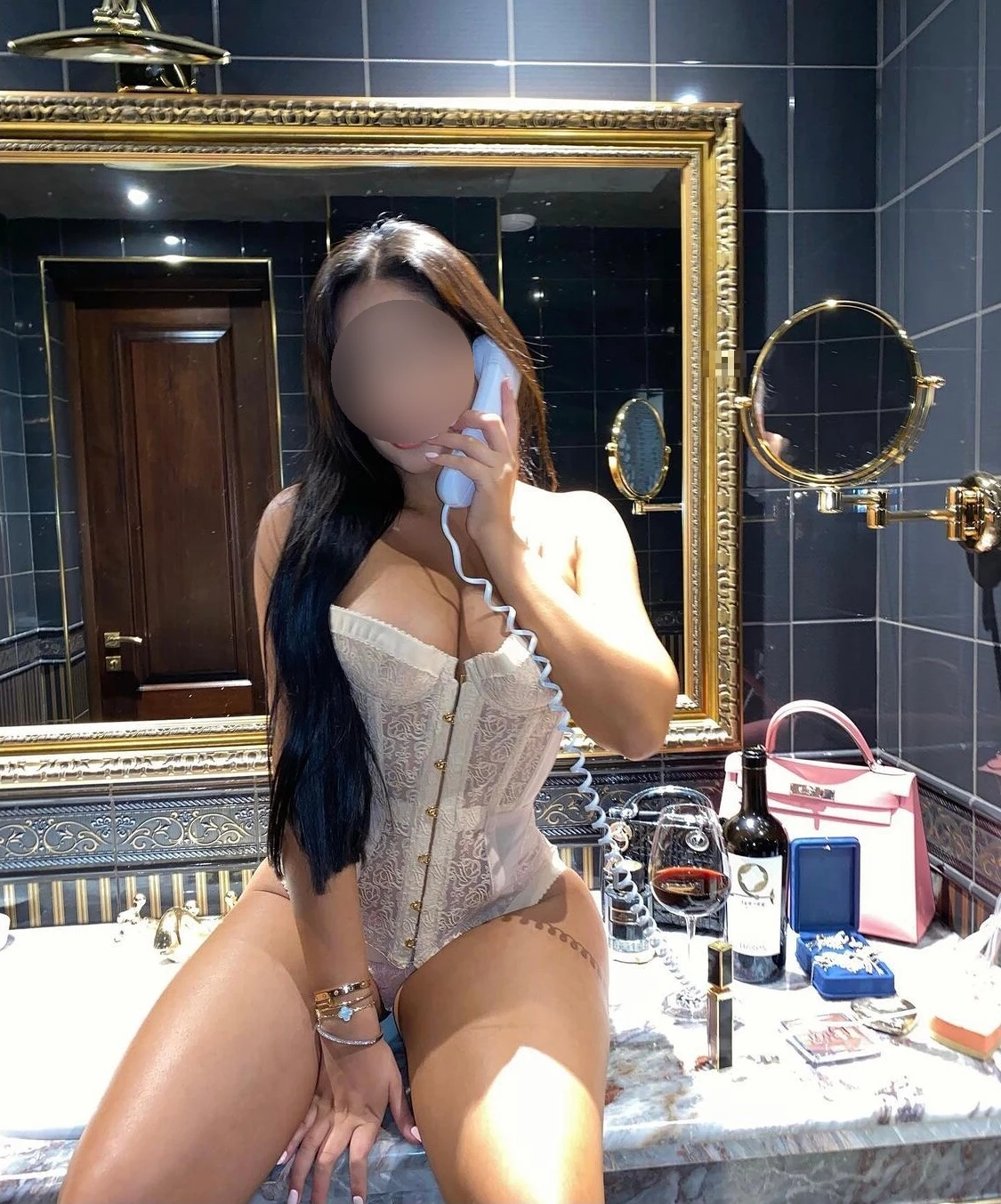 אני לא פינוק - אני צורך – תמונה ראשית – דירה דיסקרטית בדירות דיסקרטיות בחולון