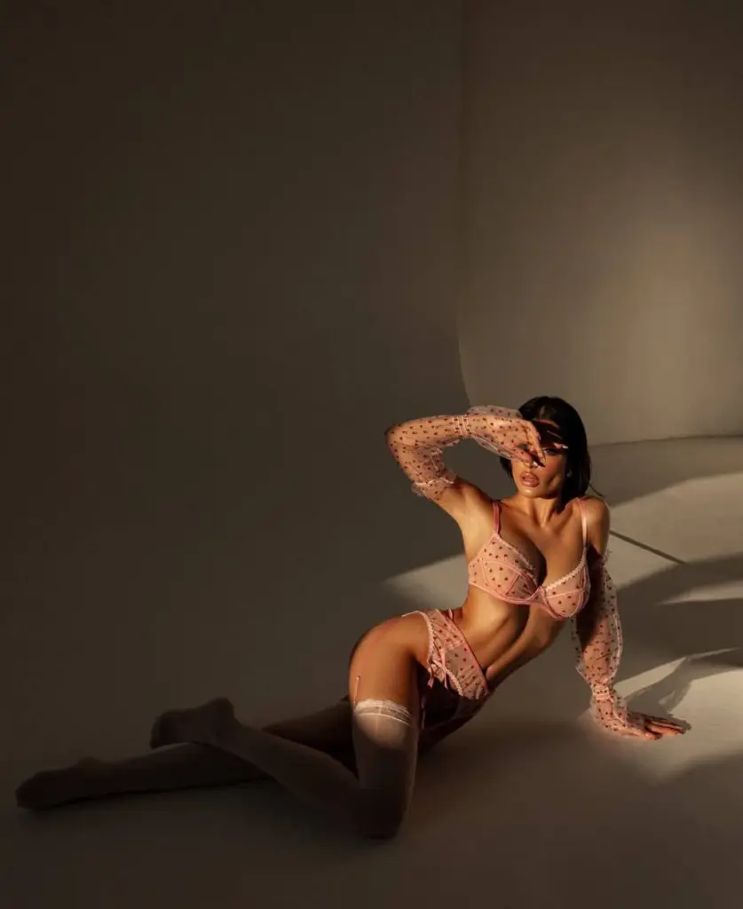 נטלי מחכה לך בדירה דיסקרטית – תמונה נוספת – דירה דיסקרטית בדירות דיסקרטיות בקריות