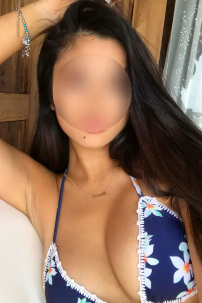 לילה פרוע עם מאיה – תמונה ראשית – דירה דיסקרטית בדירות דיסקרטיות בקריות