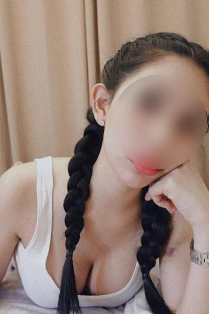 רטובה ומחכה לך – תמונה ראשית – דירה דיסקרטית בדירות דיסקרטיות בראש העין