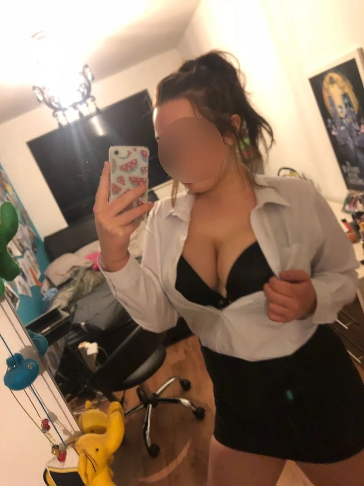 תשוקה פרועה ומגרה – תמונה ראשית – דירה דיסקרטית בדירות דיסקרטיות בראשון לציון