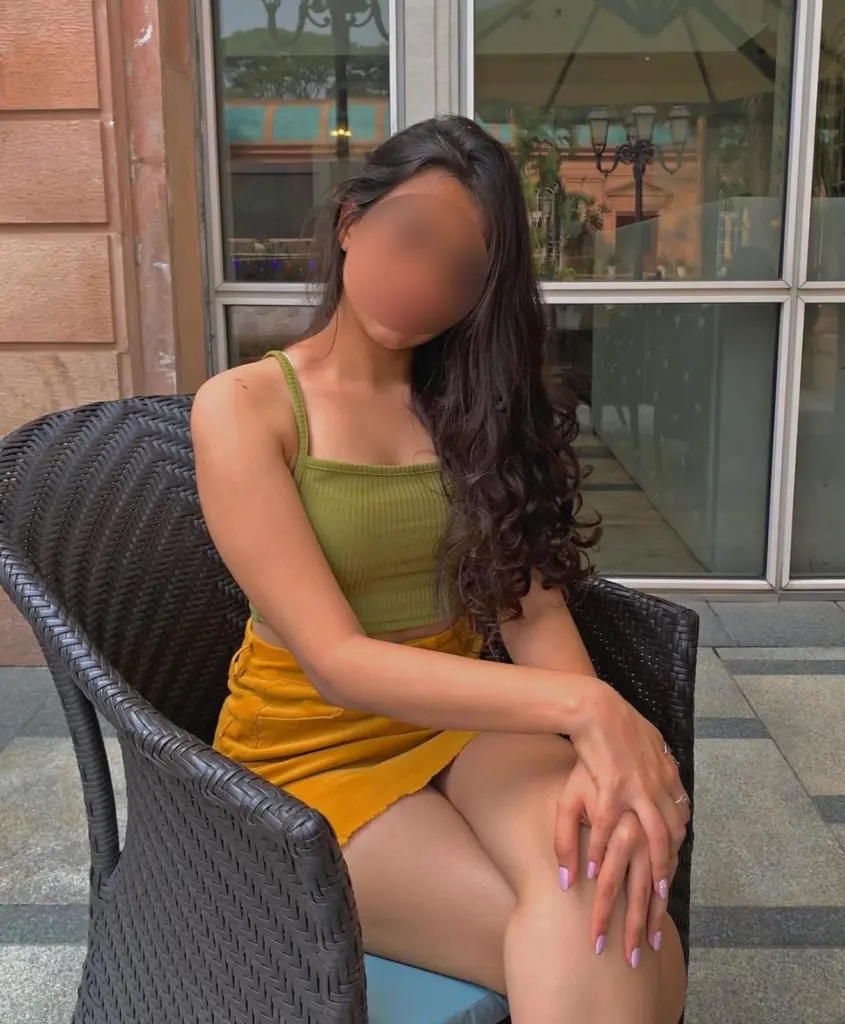 אורלי גם שובבה וגם יפה – תמונה נוספת – דירה דיסקרטית בתל אביב