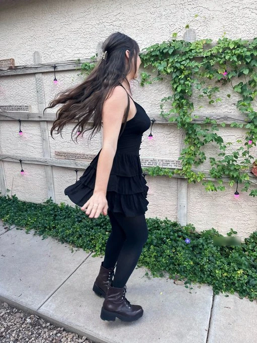 דנה המפתה קוראת – תמונה נוספת – דירה דיסקרטית בדירות דיסקרטיות בחיפה